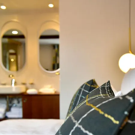 ロマンティック マルクストゥルム 3*